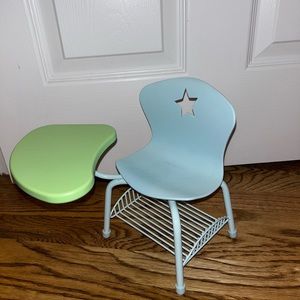 American Girl doll desk w/non-American-Girl-brand goodies included as freebies